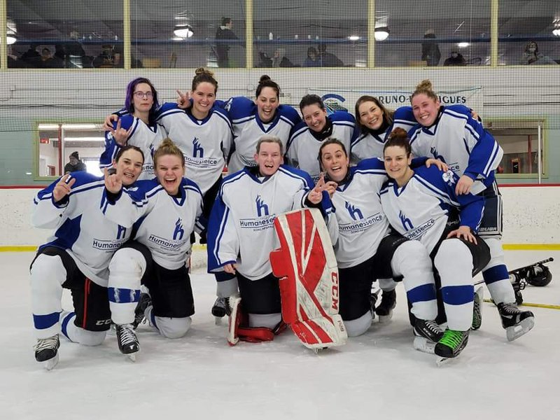 2022-03-26-Tournoi de hockey féminin du Témiscamingue-Humanessence Amos-Finalistes catégorie B.jpeg
