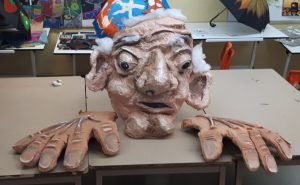Création d'une marionnette géante - Présenté par Joane Abbott.jpg