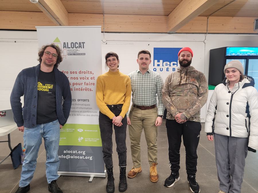 Les membres de l’ALOCAT accompagnés par Carl Lafrenière du FRAPPU