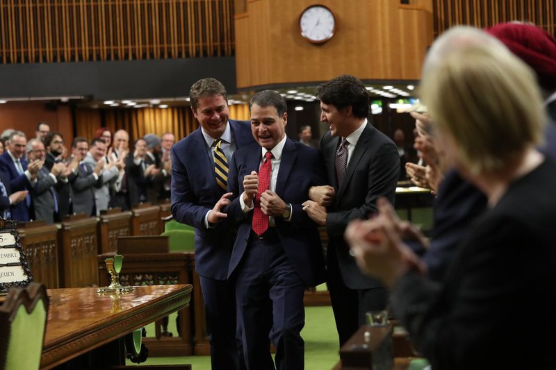 The Speaker elect is escorted to the dais (004)_web.jpg